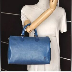 Authentic Louis Vuitton Epi Speedy 30 Hand Boston Bag Blue